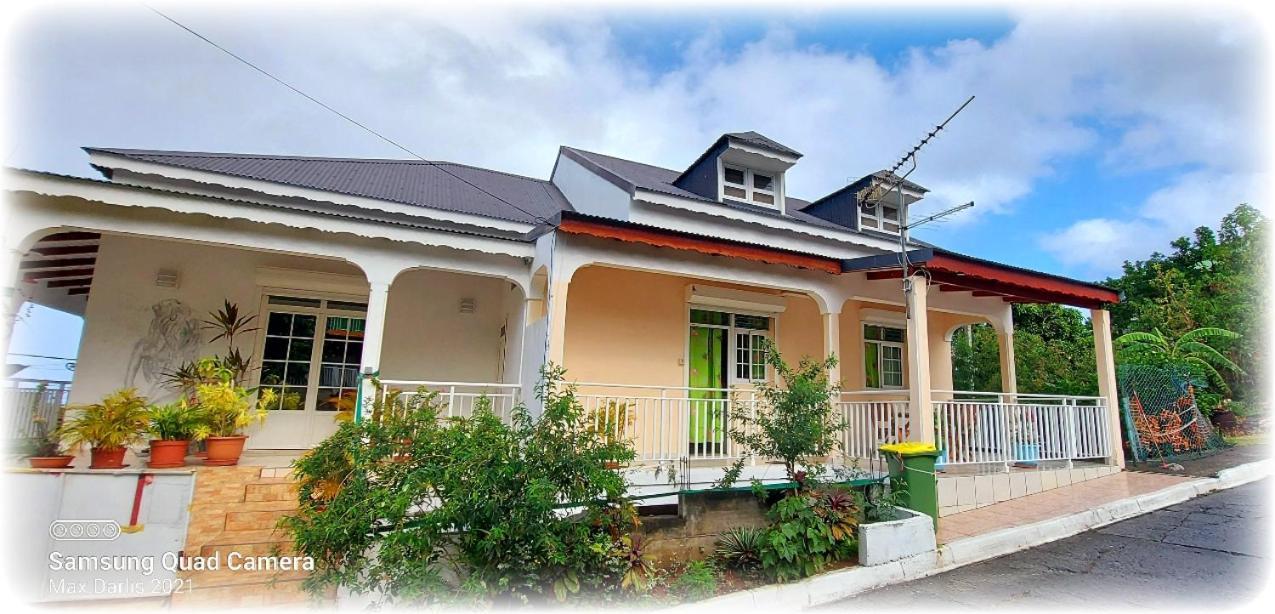 Fefe Vieux-Habitants Exterior foto